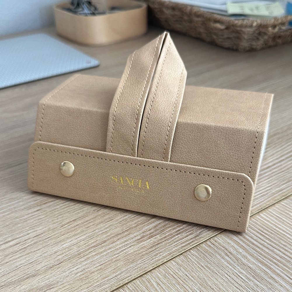 Sancia Tan Leather Glasses case
